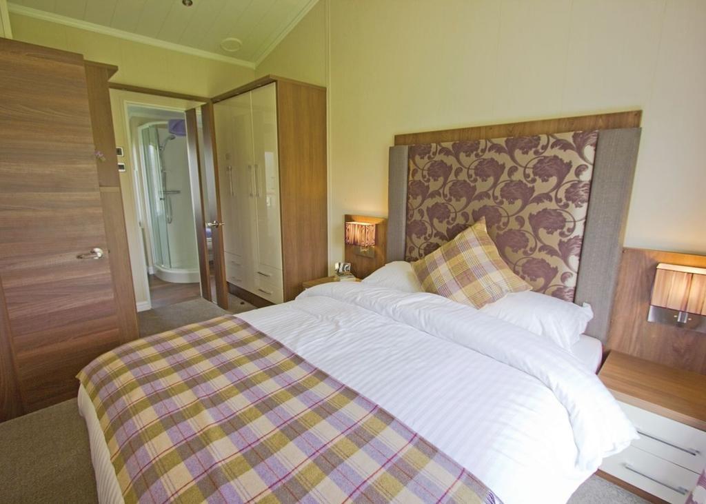 The Springs Lakeside Holiday Park Fladbury Ruang foto